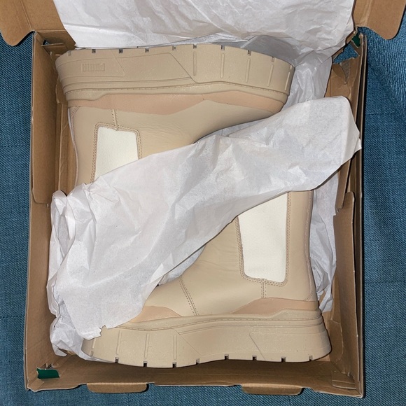 Puma Mayze Stack Chelsea Boot Light Sand Womens NEW - Picture 1 of 8